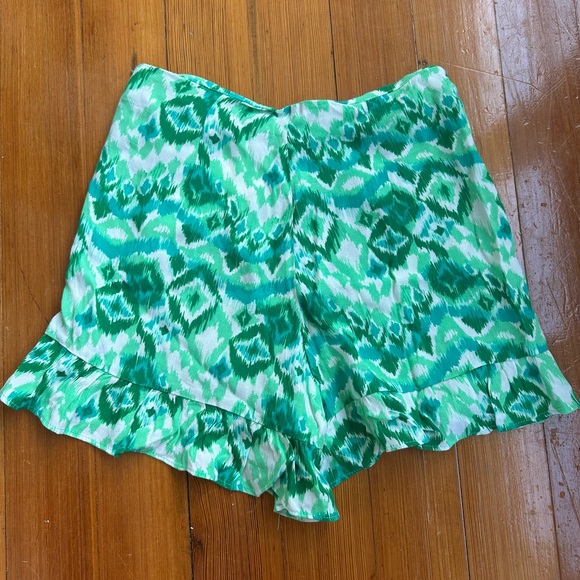 Green Patterned Ruffle Skort - Picture 3 of 3